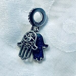 🖤🧿 NWOT Sterling Silver Hamsa Hand Charm – Lucky & Stylish ✨